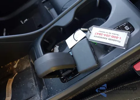 2025 Volvo Xc40 B5 Core Bright Theme from USA, damaged, VIN YV4L12UJ5S2566748